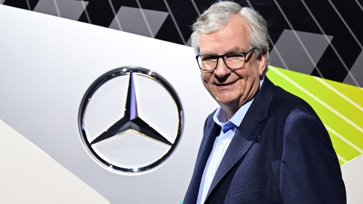 «Benzina più cara per spingere l’auto verde»