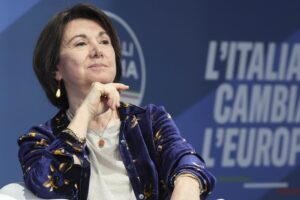 Roccella sale sul ring e difende le atlete donne