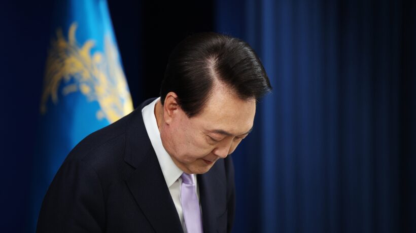 Corea del Sud, chiesto l’impeachment per il presidente Yoon: «Ci ha traditi»