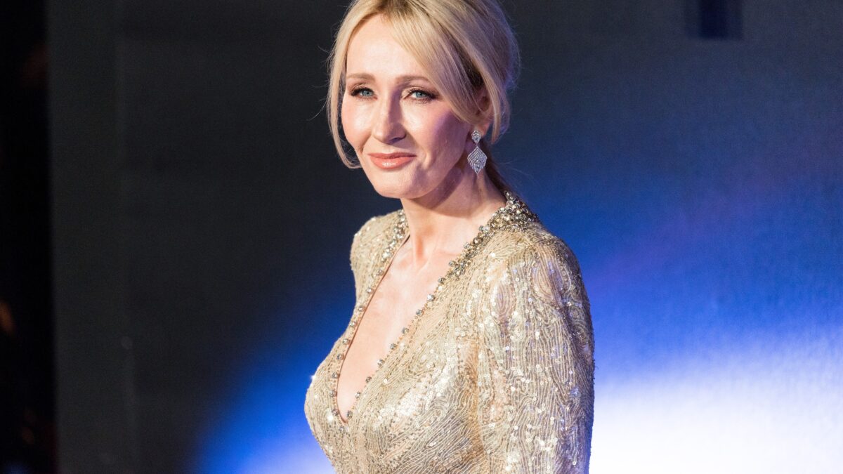 Le aziende ora mollano i diktat woke: Warner Bros difende la Rowling