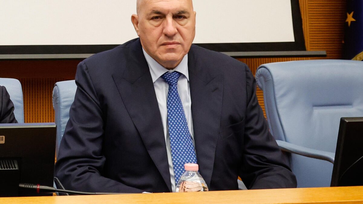 Crosetto, giallo sulle assenze in cdm