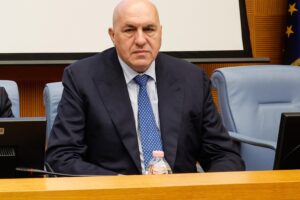 Crosetto, giallo sulle assenze in cdm
