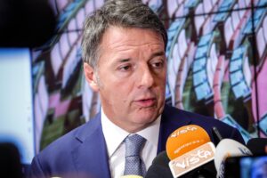 Stellantis, Renzi ritenta un assist ai francesi