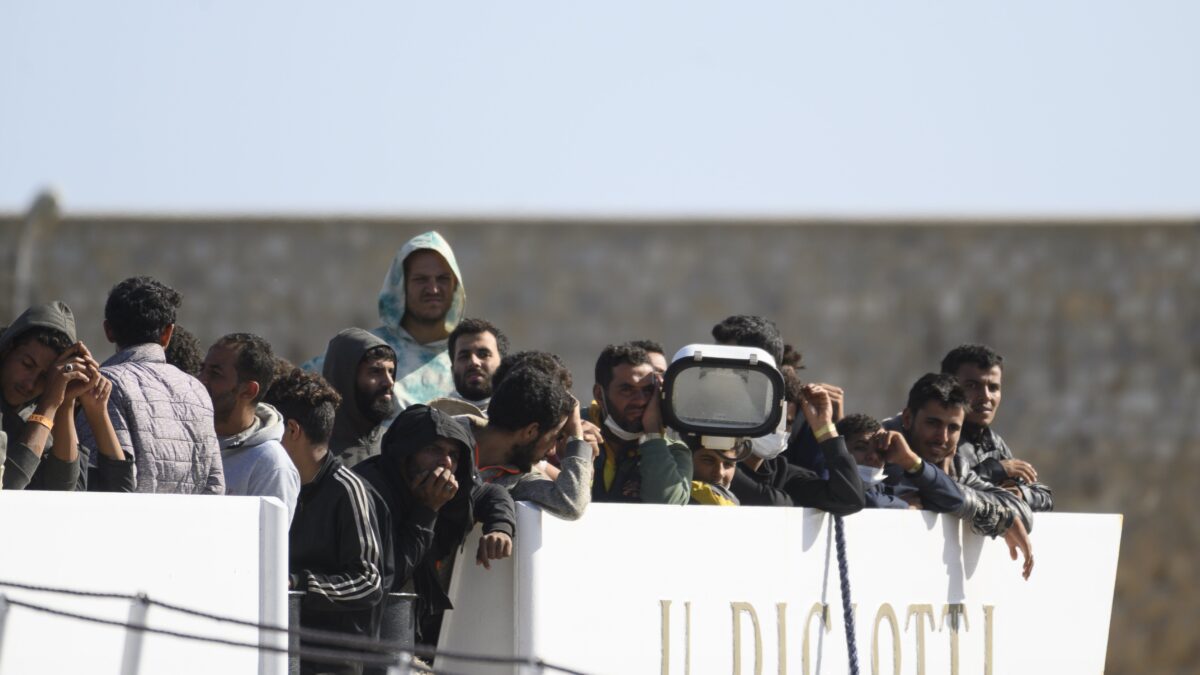 Diritti e precedenti sbagliati. Sui rimborsi ai migranti la Cassazione sfida la logica