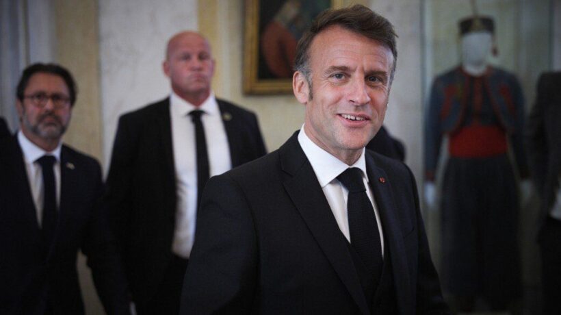 Macron vuol decidere pure il Papa