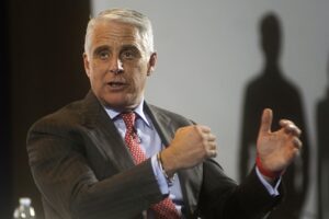 La Consob sospende l’Ops di Orcel su Bpm. Spunta l’ipotesi Bper