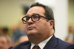 Pasticcio Inps, ma l’età da pensione non sale
