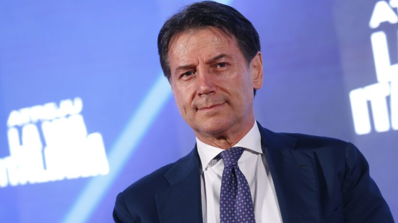 Conte: «Meloni colpevole di tutto, io non l’avrei chiamata come ha fatto Schlein»