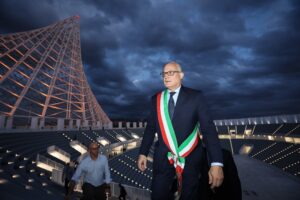 Ideona di Gualtieri: piazzare migranti nelle case dei romani (e pure gratis)