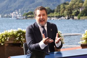 La Lega: «Chi va a protestare paghi la cauzione»
