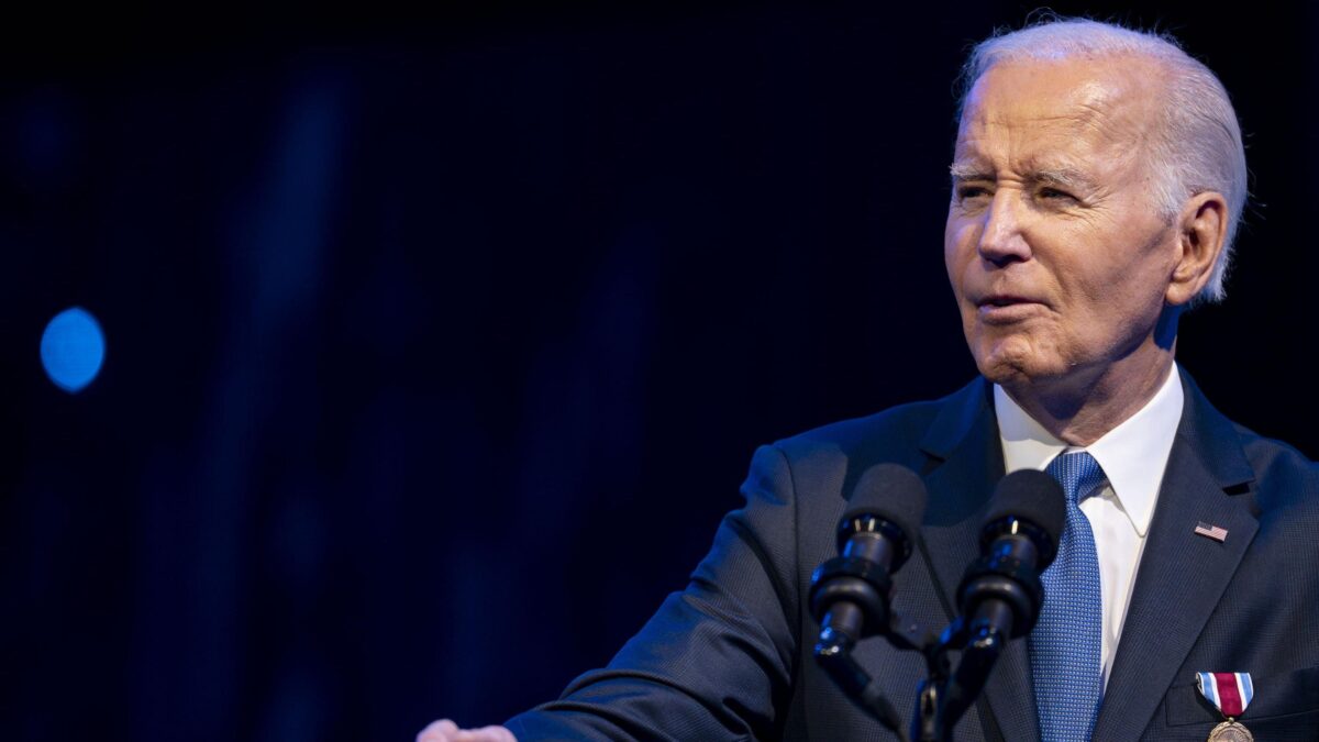 Biden sputa sui ricchi con cui ha mangiato