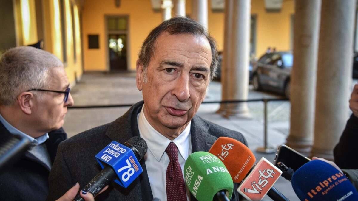 Sala spara su Musk, Trump e Schlein e non si preoccupa della sua Milano