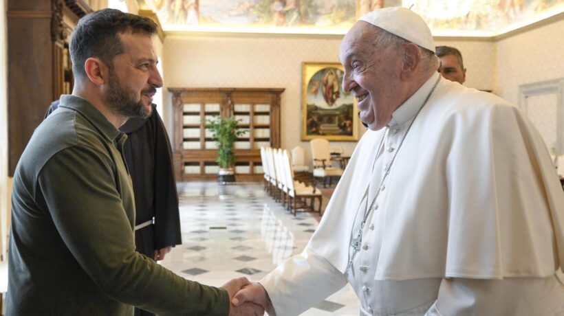 Con Volodymyr Zelensky nel 2024 (Ansa)
