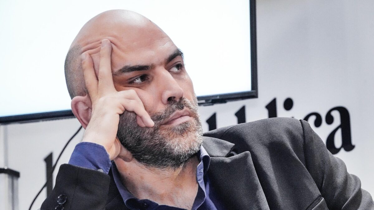 La trans gongola: «È karma». Saviano invita a farsi furbi: «Gioire è un favore a Trump»