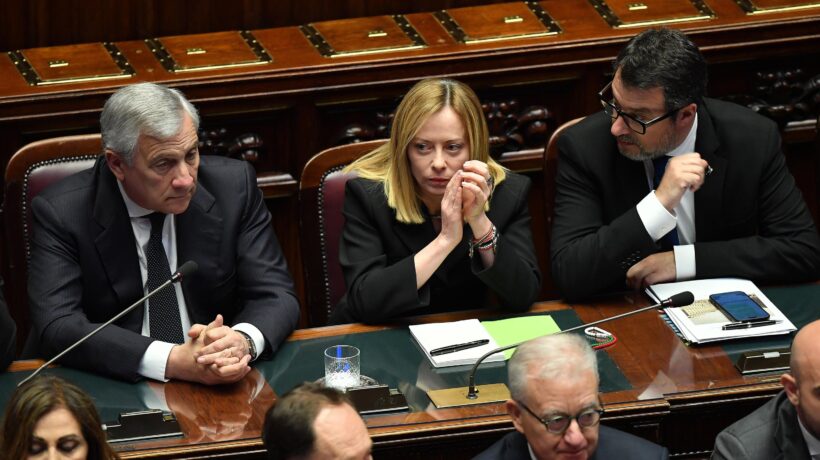 Potenziata la scorta a premier e vice. Tajani: «Il clima non è dei migliori»