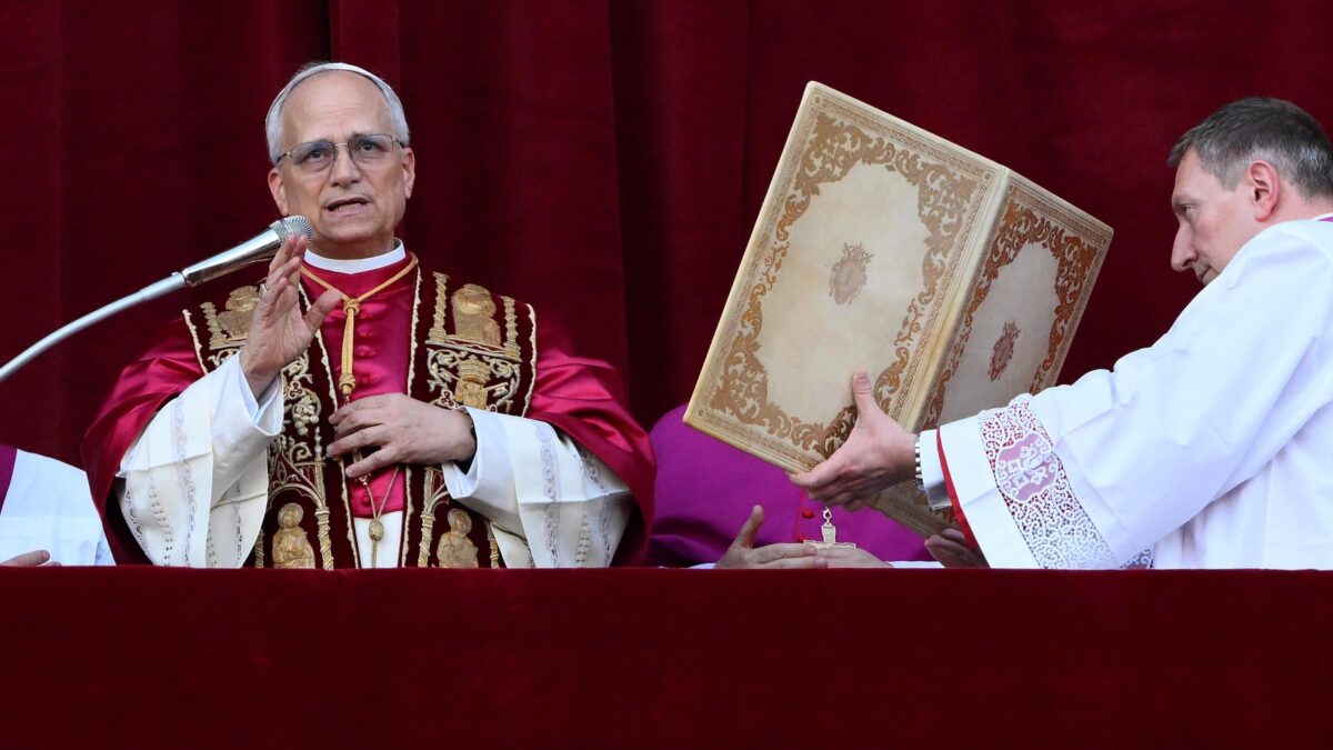 Con il Papa americano è tornato il mistero, sulla scia di Ratzinger e Romano Guardini