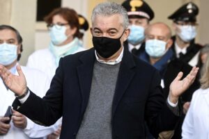 Pressioni di Arcuri sulle Dogane per le mascherine cinesi irregolari