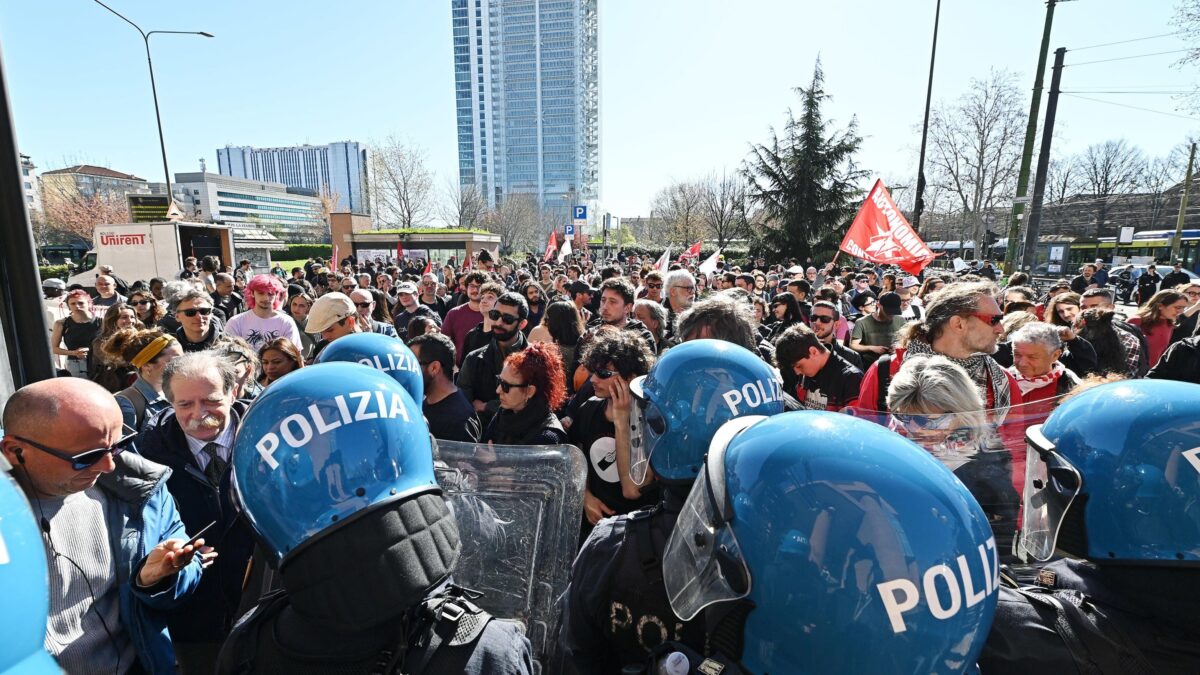 Secondo i giudici, i violenti del collettivo Askatasuna agivano senza coordinarsi