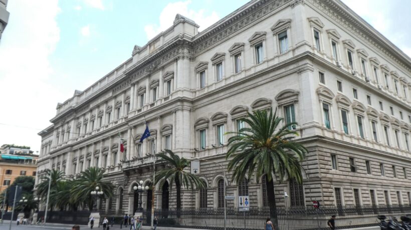 Oro italiano, forzieri stranieri. La metà delle riserve nazionali è all’estero