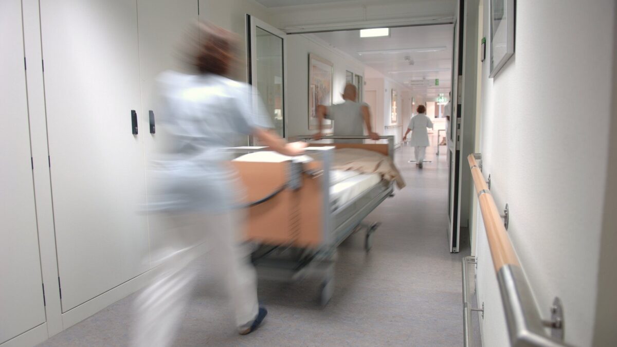 Ospedali sotto attacco hacker, la mortalità aumenta tra il 35% e il 41%