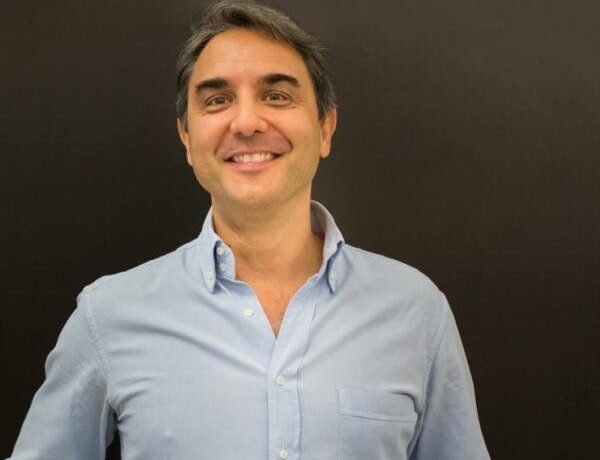 Mark Perna: «L’Ia è ormai un’emergenza sociale. Può portarci al nichilismo totale»