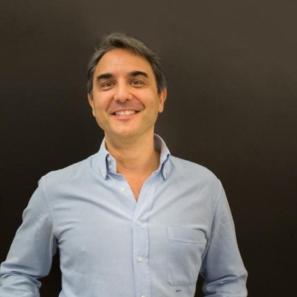 Mark Perna: «L’Ia è ormai un’emergenza sociale. Può portarci al nichilismo totale»