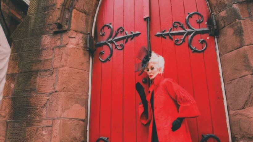 Carmen Dell'Orefice edita da Skira