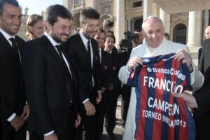 Addio a Papa Francesco. Calcio fermo in Italia e Argentina