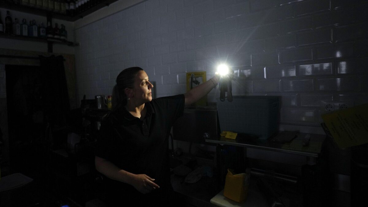 Con la transizione verde forzata peggioreranno i blackout elettrici