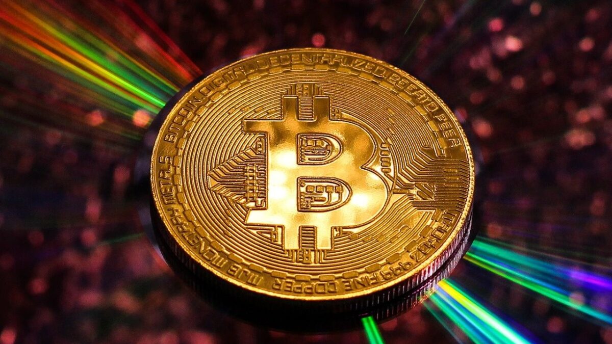 Transazioni oltre quota 11 milioni e il fisco tassa al 26% le criptovalute