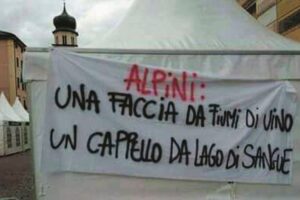 Infamia a Trento: insultano pure gli alpini