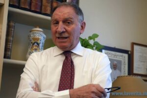 Due bicchieri d’acqua prima dei pasti aiutano a dimagrire