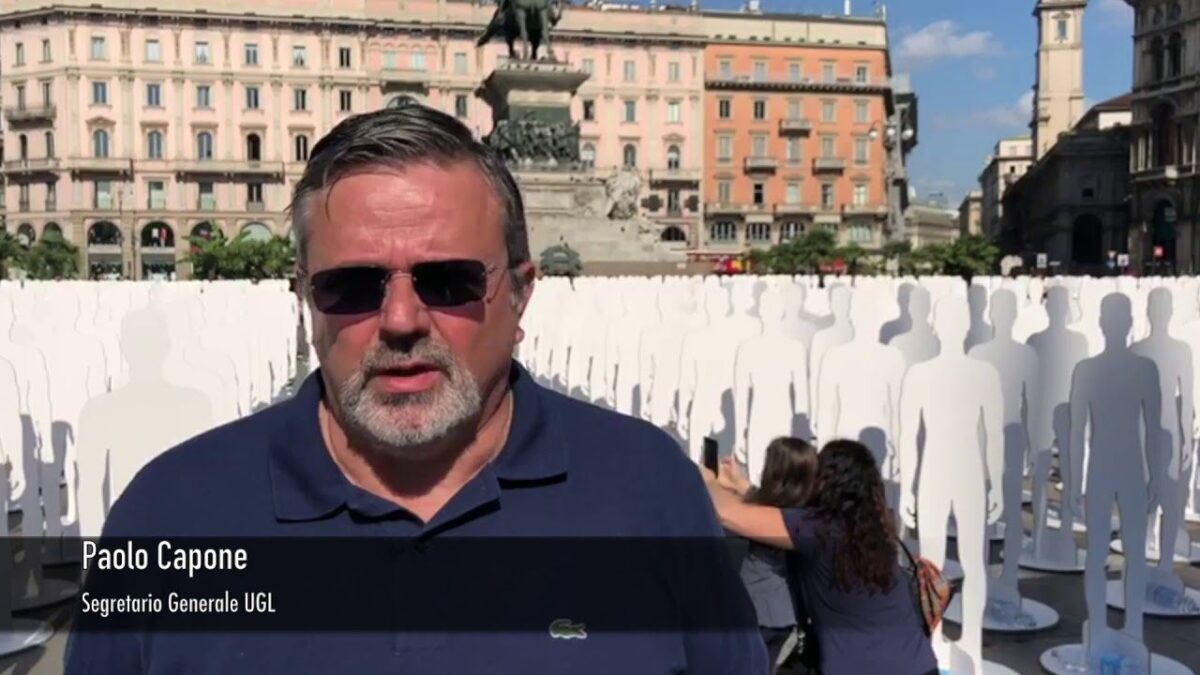 «Fermiamo le vittime del lavoro». L’Ugl in piazza con 1.029 sagome per ricordare le morti bianche del 2017