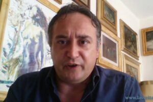 Caro De Magistris, sei tu che stai facendo morire Napoli