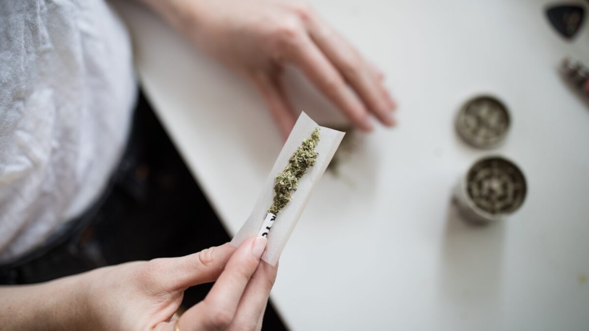 Bocciato il commercio della cannabis light