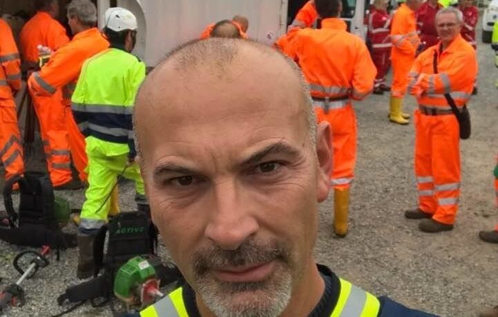 Il sindaco operaio che ama provocare: «35 euro? Agli italiani. E no alle nozze gay»