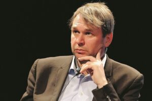 L’intellettuale di sinistra scopre che un’arma può salvarti la vita