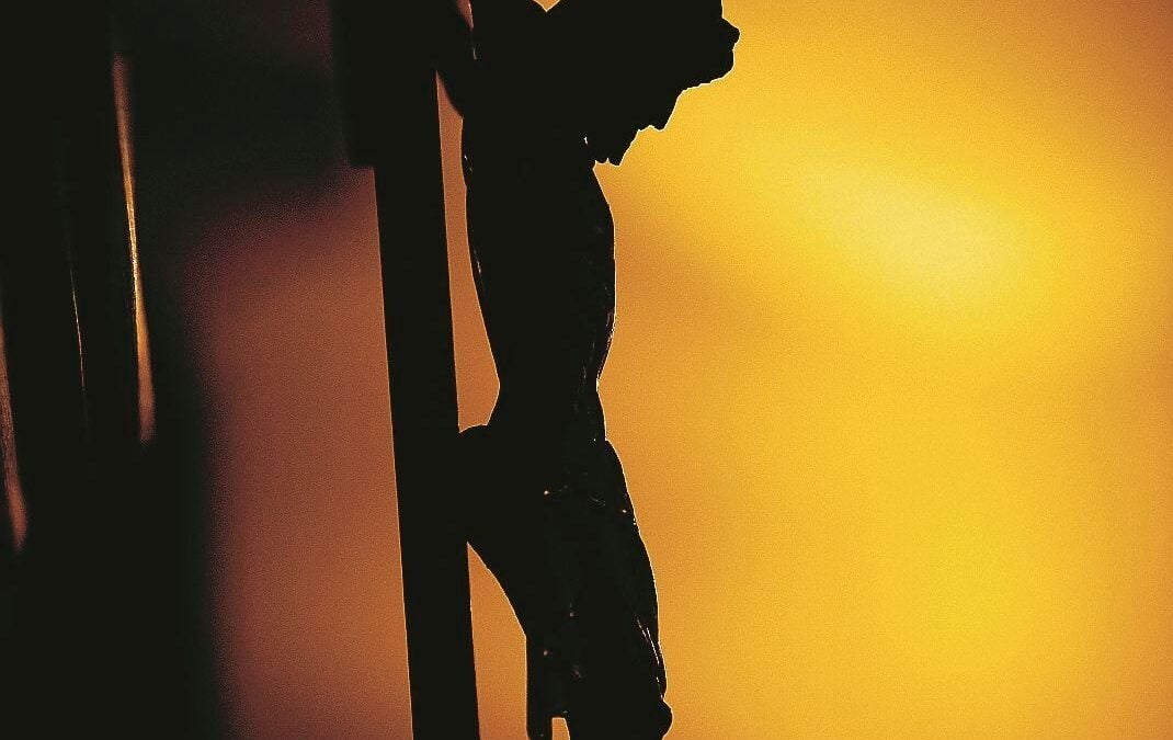 Non si può vivere senza la forza della Croce