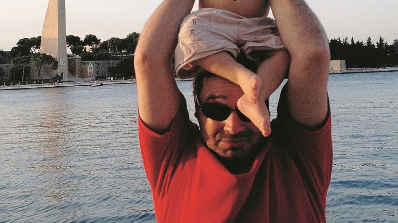 «Mio figlio è sparito ma l’Italia tace e non muove un dito»