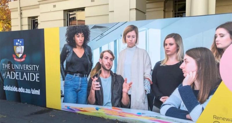 E ora ai maschi è pure vietato «spiegare le cose» alle donne