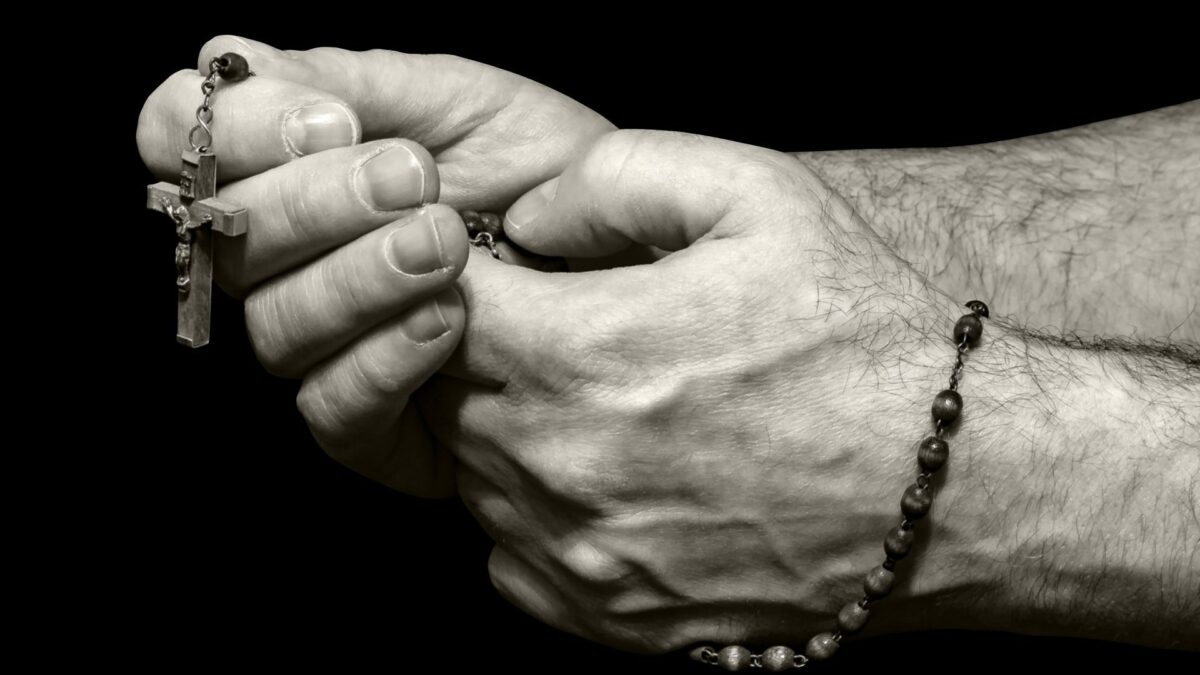 Il senso di frustrazione e impotenza si può sconfiggere con la preghiera