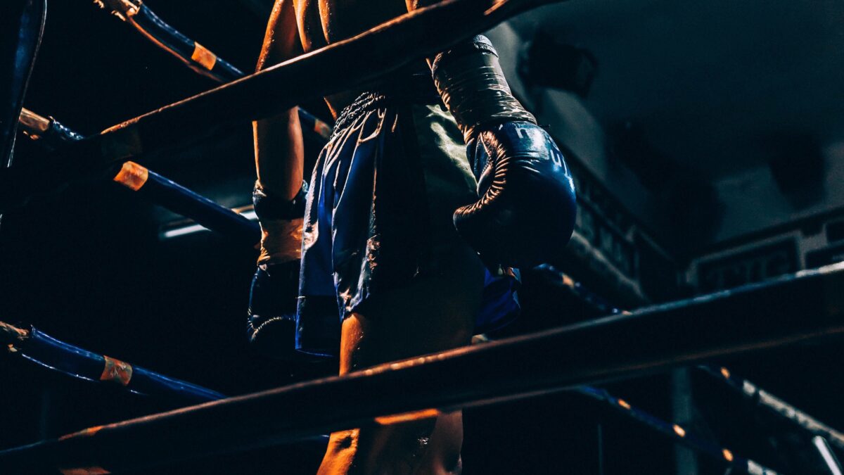 Guardie contro la boxe per detenuti: «Diventiamo i loro punching ball»