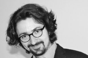 Il filosofo che inguaia la capotreno ora ce l’ha con la Lega: «Odio verso di me»