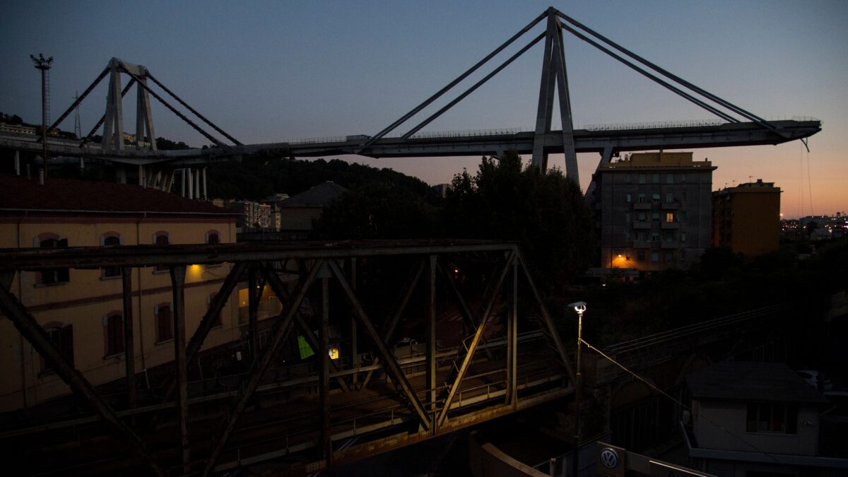 La Procura sequestra i telefoni dei manager di Autostrade