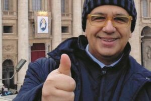 La toppa del vaticanista pompiere