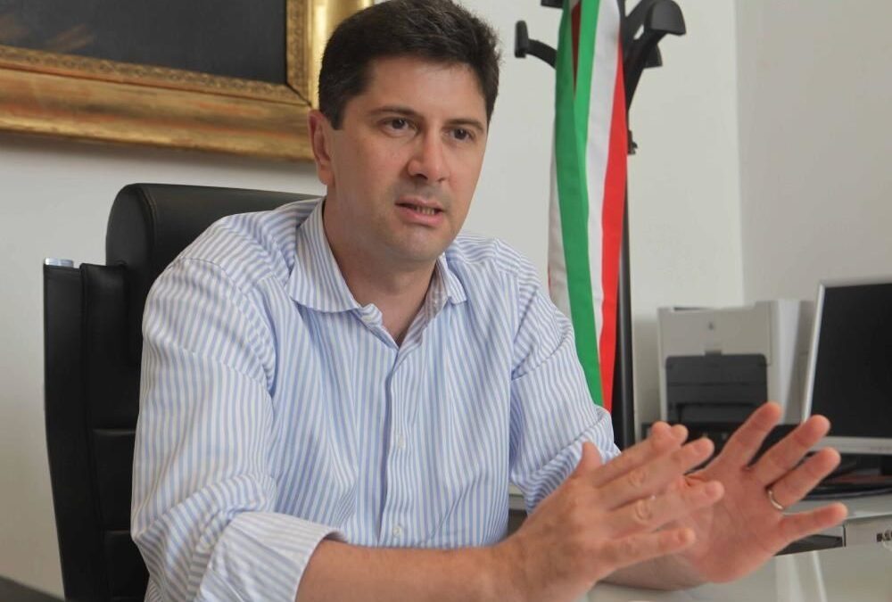 Il vice di Tosi nei guai per mazzette spiegherà nelle scuole i suoi reati