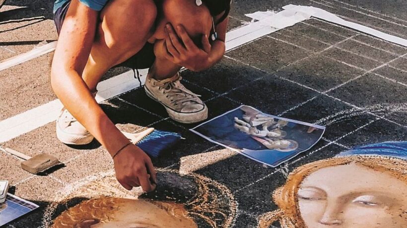 Con l’effimero i madonnari onorano il sacro