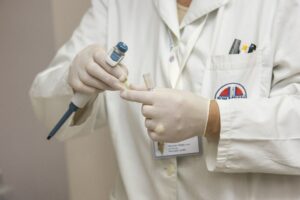 Per il fondo sanità servono 2 miliardi. Colpa del pasticcio Gentiloni sui contratti