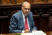 Il Corriere accusa Savona di sedere nel board di un fondo estero ma le dimissioni ci sono state