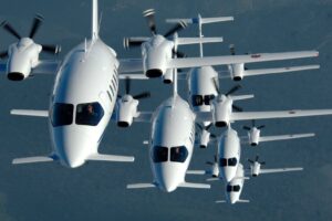 I dipendenti di Piaggio Aero fanno le barricate in attesa del commissario